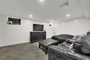 3719 W 66th Pl, Chicago, IL 60629 - Photo 12