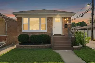 9314 S Colfax Ave, Chicago, IL 60617 - Photo 26
