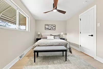9314 S Colfax Avenue, Chicago, IL 60617 - Photo 12