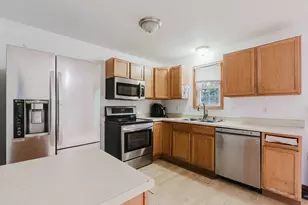 107 Lake St, Washington, IL 61571 - Photo 10