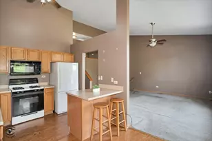 16006 Golf View Dr, Lockport, IL 60441 - Photo 14