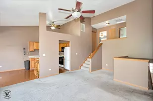 16006 Golf View Dr, Lockport, IL 60441 - Photo 10
