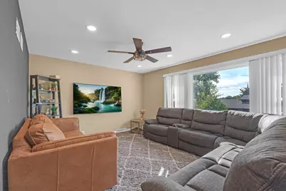 315 Morningside Drive, Bloomingdale, IL 60108 - Photo 18