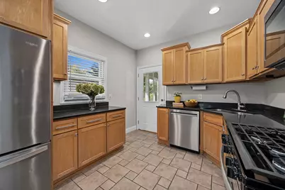 198 W Quincy Street, Riverside, IL 60546 - Photo 10