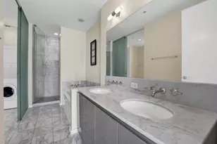 600 N Fairbanks Ct, Chicago, IL 60611 - Photo 12