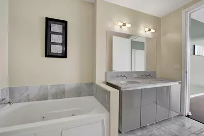 600 N Fairbanks Court #1504, Chicago, IL 60611 - Photo 14