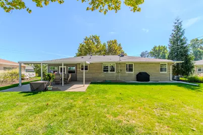 405 Bevan Drive E, Joliet, IL 60435 - Photo 6