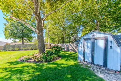 405 Bevan Drive E, Joliet, IL 60435 - Photo 10