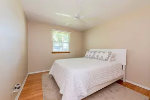 405 Bevan Dr E, Joliet, IL 60435 - Photo 32