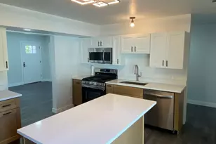 9606 S Natoma Ave, Oak Lawn, IL 60453 - Photo 12