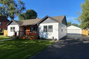 9606 S Natoma Ave, Oak Lawn, IL 60453 - Photo 1