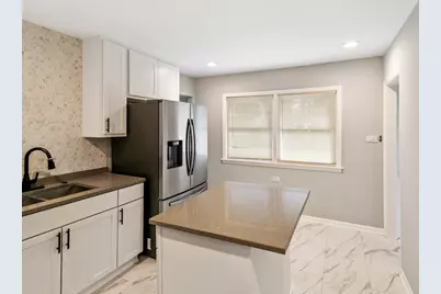16927 Langley Avenue, South Holland, IL 60473 - Photo 6