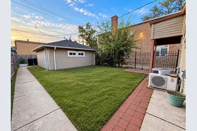 6506 S Keating Avenue, Chicago, IL 60629 - Photo 20