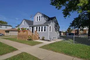 9548 Merrimac Ave, Oak Lawn, IL 60453 - Photo 2