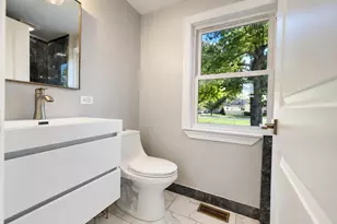 9548 Merrimac Ave, Oak Lawn, IL 60453 - Photo 12