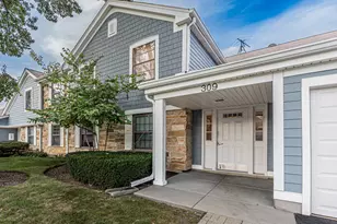 309 Maplewood Ct, Schaumburg, IL 60193 - Photo 1