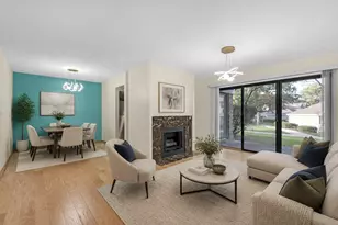 309 Maplewood Ct, Schaumburg, IL 60193 - Photo 2