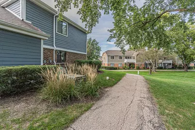 309 Maplewood Court #D1, Schaumburg, IL 60193 - Photo 32