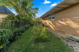 630 De Angelis Ct, Chicago Heights, IL 60411 - Photo 18