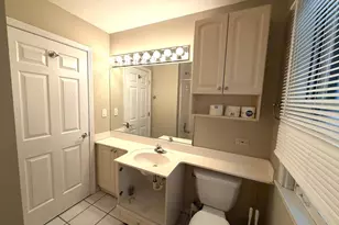 266 S Prospect Ave, Clarendon Hills, IL 60514 - Photo 12