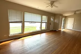 266 S Prospect Ave, Clarendon Hills, IL 60514 - Photo 18