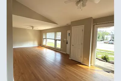 266 S Prospect Avenue, Clarendon Hills, IL 60514 - Photo 8