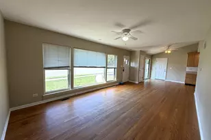 266 S Prospect Ave, Clarendon Hills, IL 60514 - Photo 10