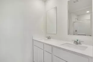 2700 Arrowhead Dr, Pingree Grove, IL 60140 - Photo 18