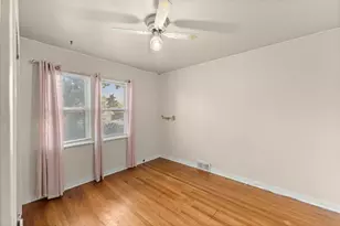 629 De Angelis Ct, Chicago Heights, IL 60411 - Photo 10