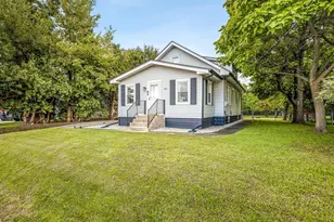 813 Harlem Rd, Machesney Park, IL 61115 - Photo 2