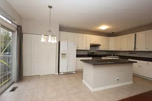 1139 Georgetown Way, Vernon Hills, IL 60061 - Photo 12
