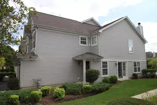 3030 Crystal Rock Rd, Naperville, IL 60564 - Photo 2