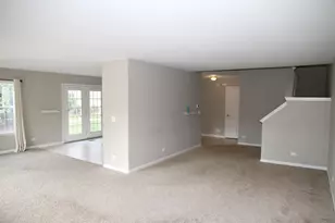 3030 Crystal Rock Rd, Naperville, IL 60564 - Photo 4