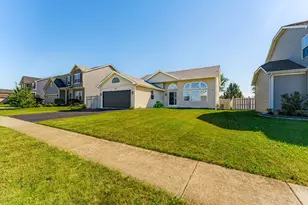 2057 W Helen Dr, Romeoville, IL 60446 - Photo 2