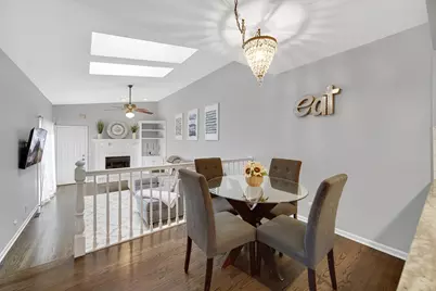 9054 Forestview Road, Evanston, IL 60203 - Photo 12