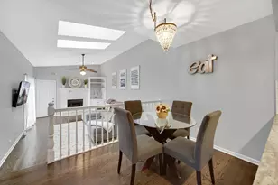 9054 Forestview Rd, Evanston, IL 60203 - Photo 12