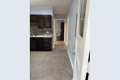3936 W Cornelia Avenue #1, Chicago, IL 60618 - Photo 8