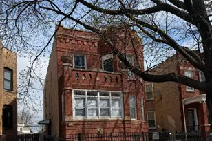 3936 W Cornelia Ave, Chicago, IL 60618 - Photo 1