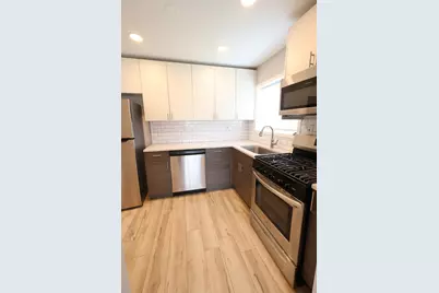 840 W College Boulevard #102, Addison, IL 60101 - Photo 6
