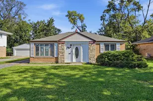 62 Marquette St, Park Forest, IL 60466 - Photo 1