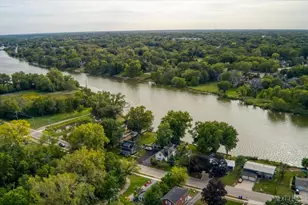 1705 Riverside Ave, Saint Charles, IL 60174 - Photo 22