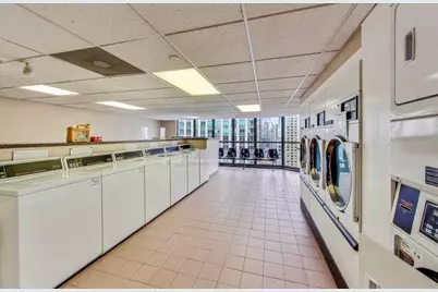 10 E Ontario Street #4901, Chicago, IL 60611 - Photo 22