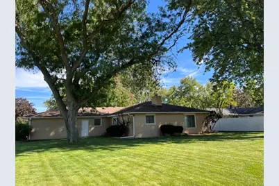 207 Illini Drive, Minooka, IL 60447 - Photo 2