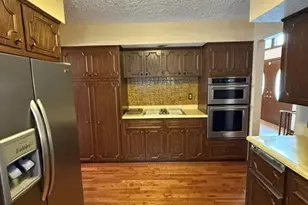 312 S Hershey Rd, Bloomington, IL 61704 - Photo 14