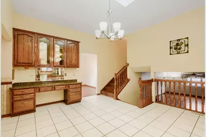 9015 Natoma Avenue, Oak Lawn, IL 60453 - Photo 12