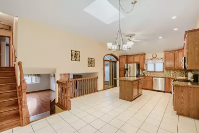 9015 Natoma Avenue, Oak Lawn, IL 60453 - Photo 8