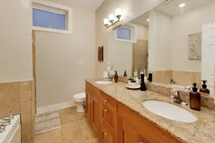6100 N Hermitage Ave, Chicago, IL 60660 - Photo 16