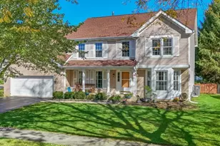 885 Stockbridge Pl, Elgin, IL 60120 - Photo 2