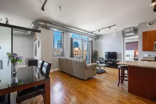 770 W Gladys Ave, Chicago, IL 60661 - Photo 4