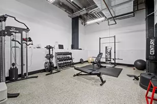770 W Gladys Ave, Chicago, IL 60661 - Photo 18